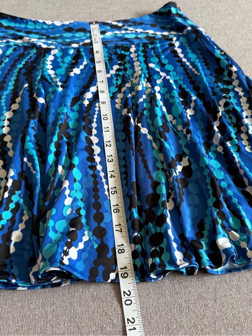 Cache Y2K Blue Abstract Print Flowy Mini Skirt - Picture 5 of 6